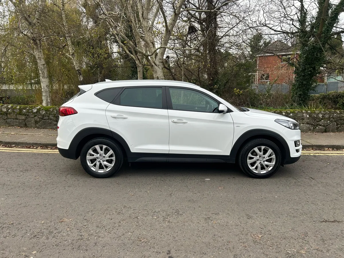 2020 Hyundai Tuscon 1.6d Hybrid - Image 2