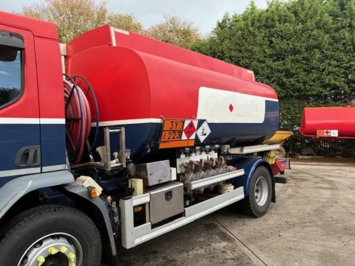 DAF LF 55 220 Tanker - 13,000l ALU ADR Tank - Image 2