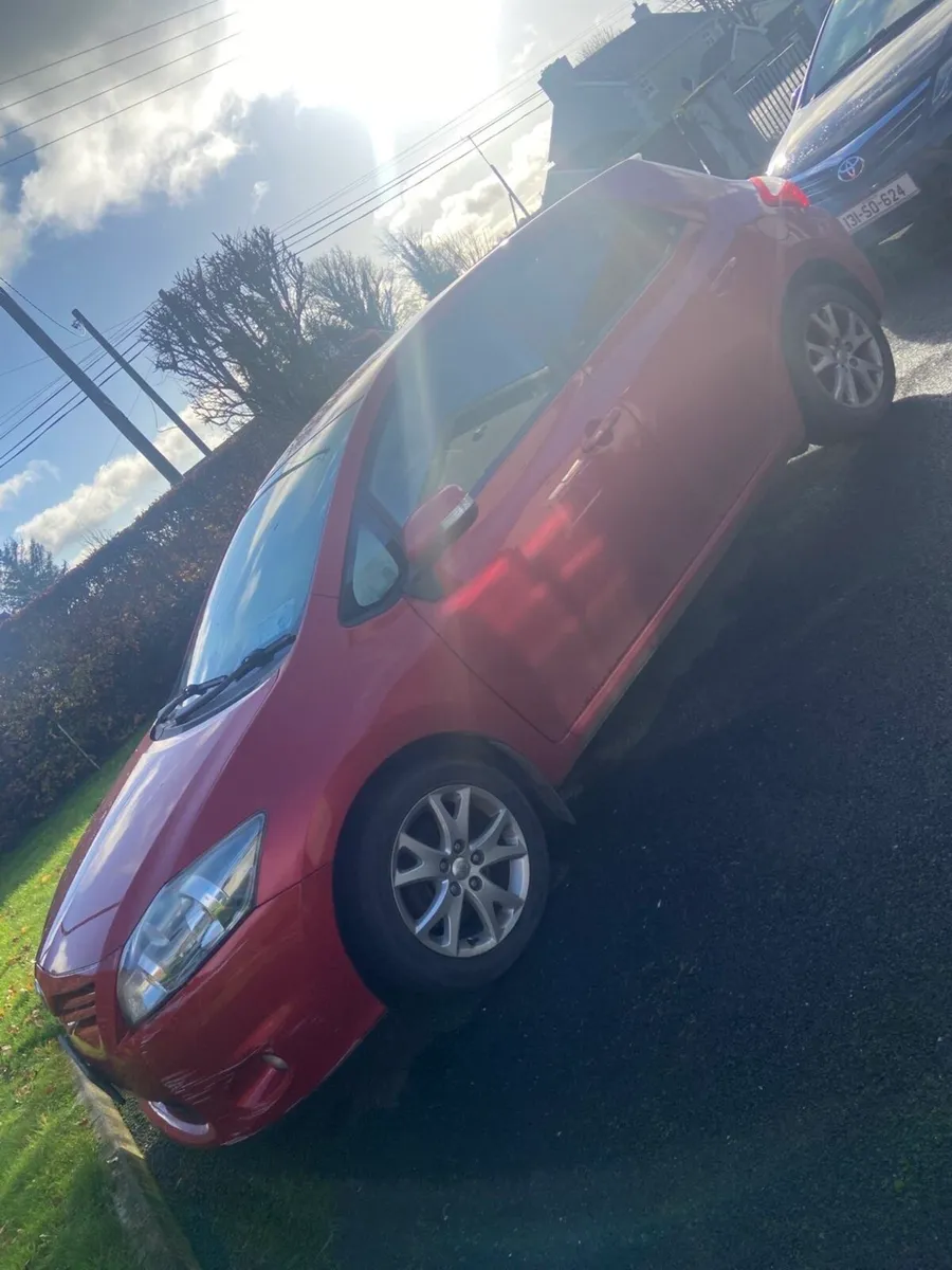 Toyota auris sport - Image 1