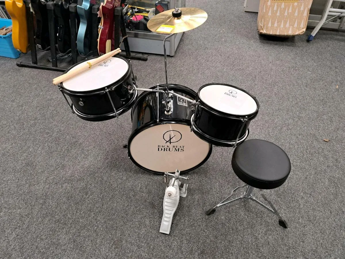 Back Beat Mini Kids Drumkit - Image 1
