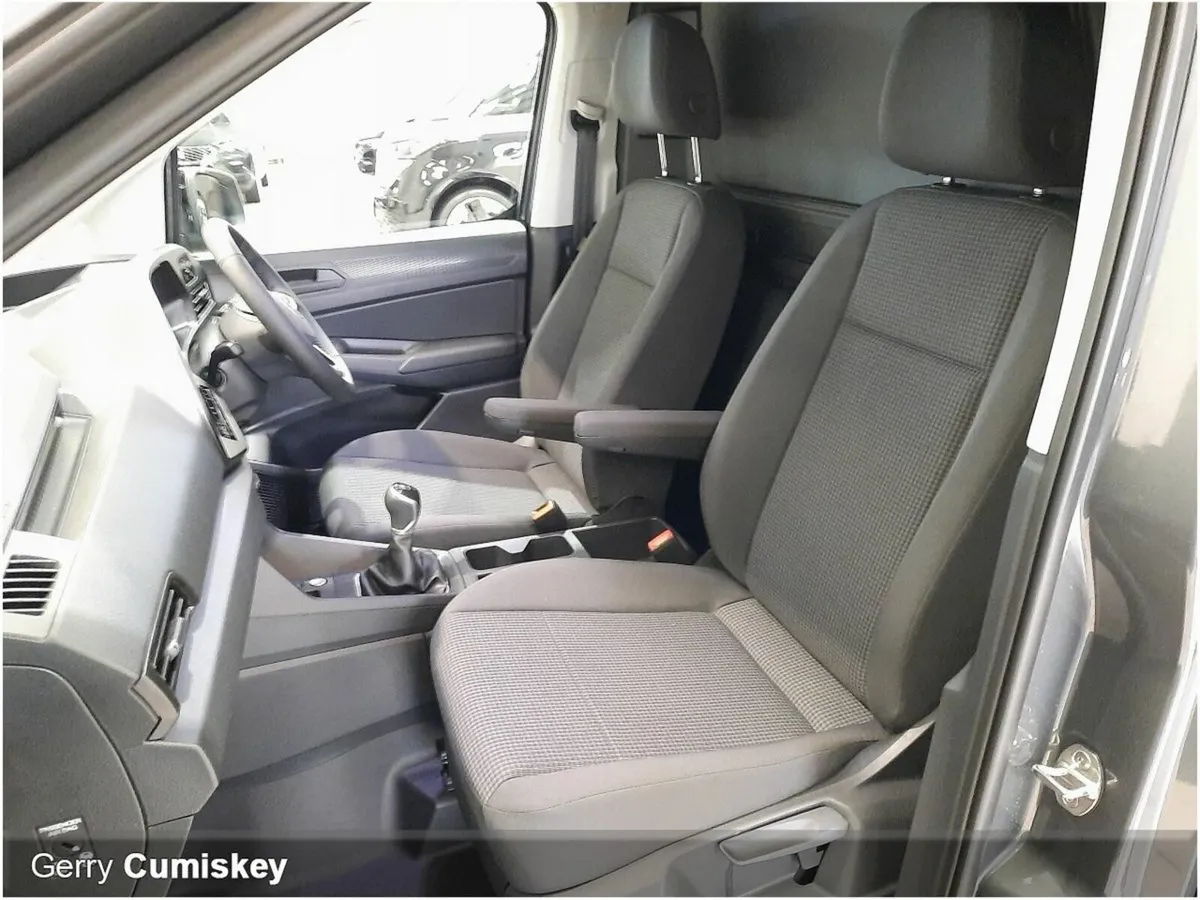 Volkswagen Caddy CARGO EDITION *Alloys | Towbar | - Image 2