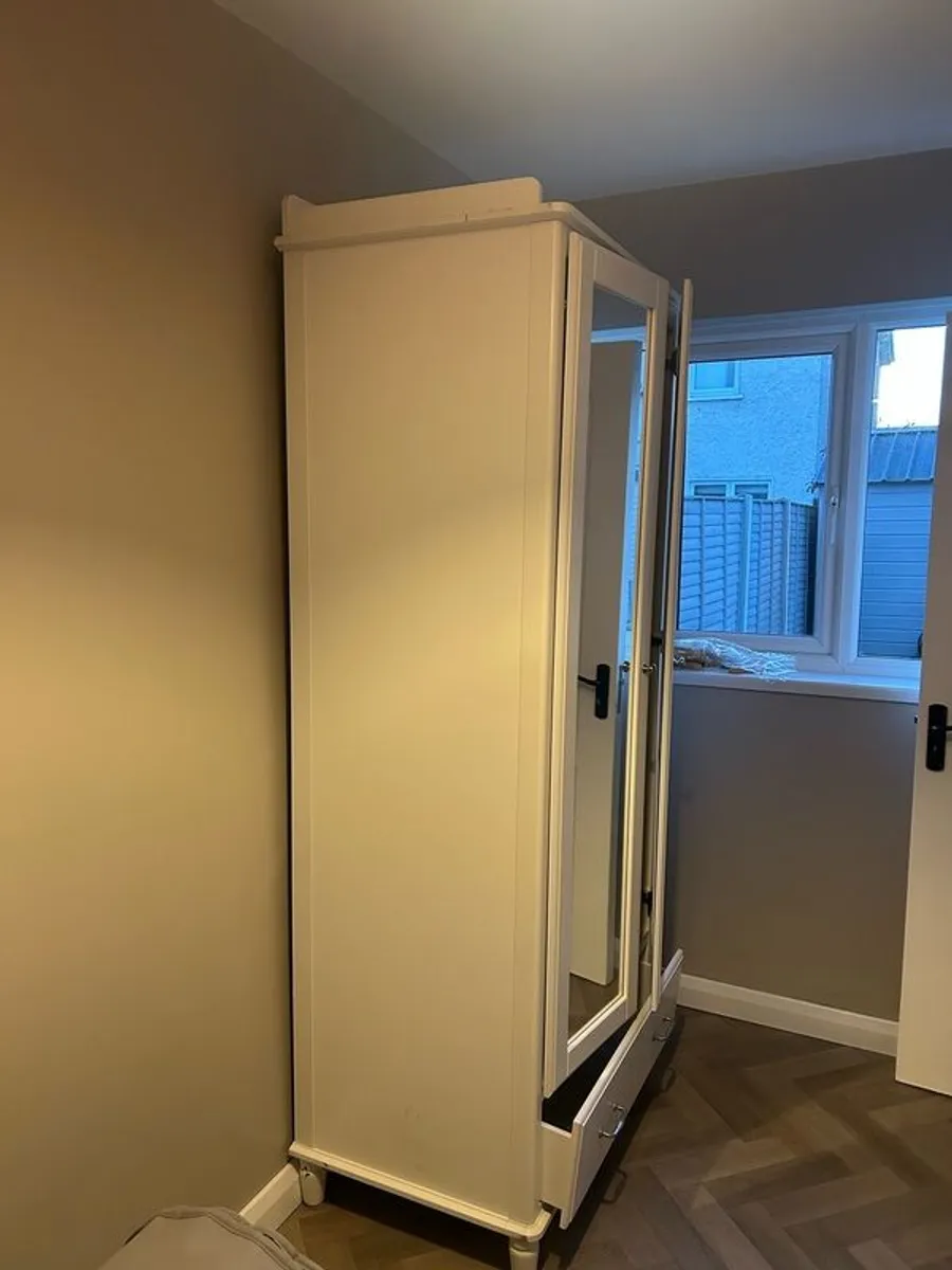 mirror door wardrobe - Image 2