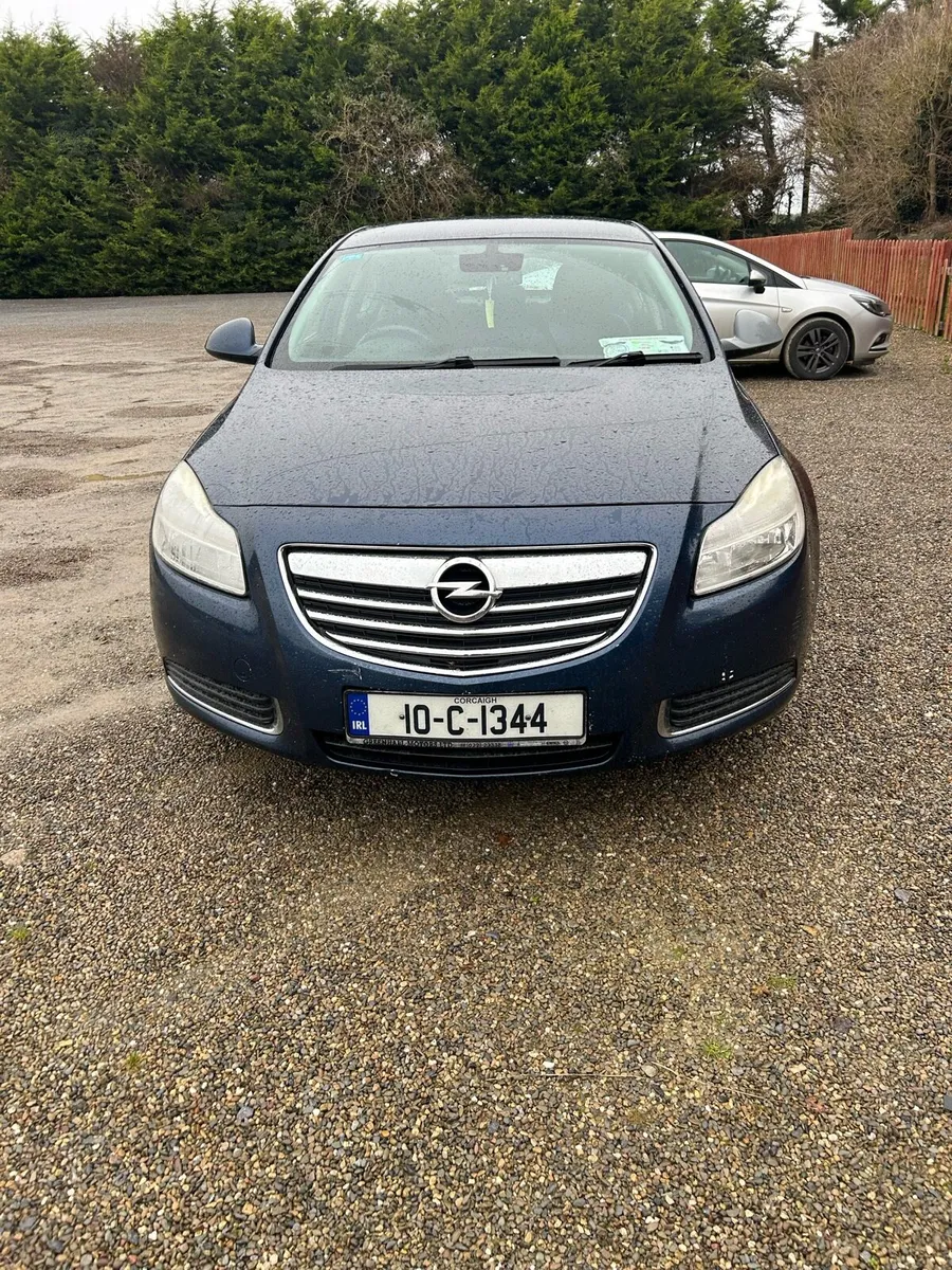 Opel Insignia - Image 1