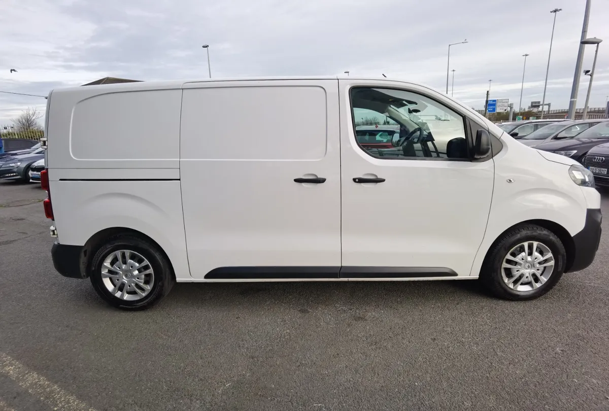 CITROEN DISPATCH 1.5 ENTERPRISE (€14,950 INC. VAT) - Image 4