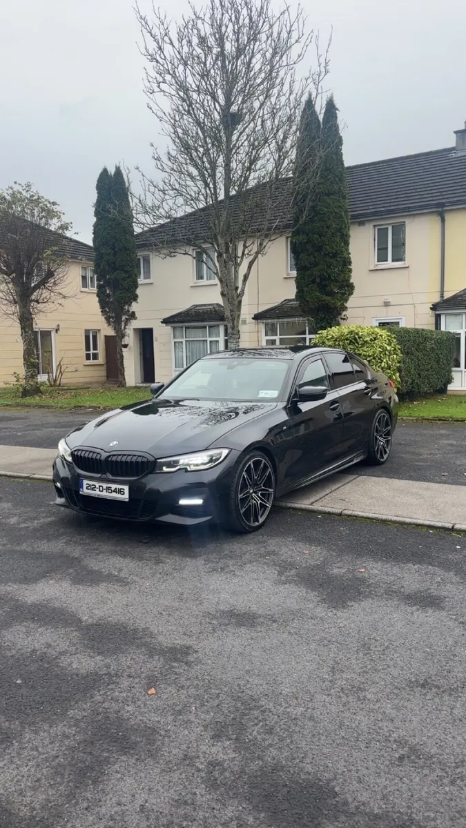 BMW 3-Series 2021 - Image 1