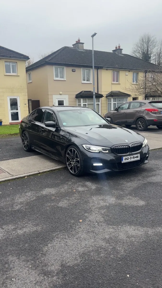 BMW 3-Series 2021 - Image 3