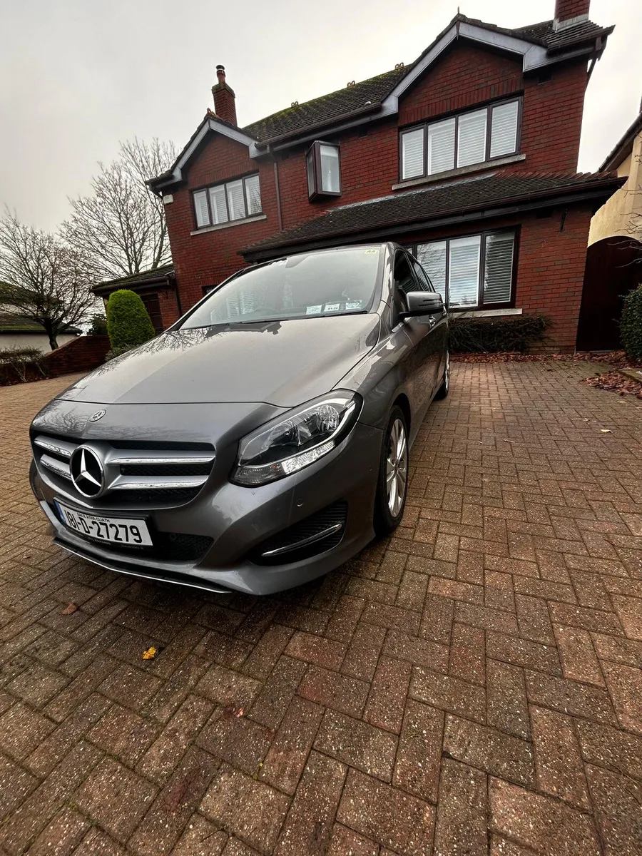 181 Mercedes-Benz B200 . 2.1 Automatic - Image 1