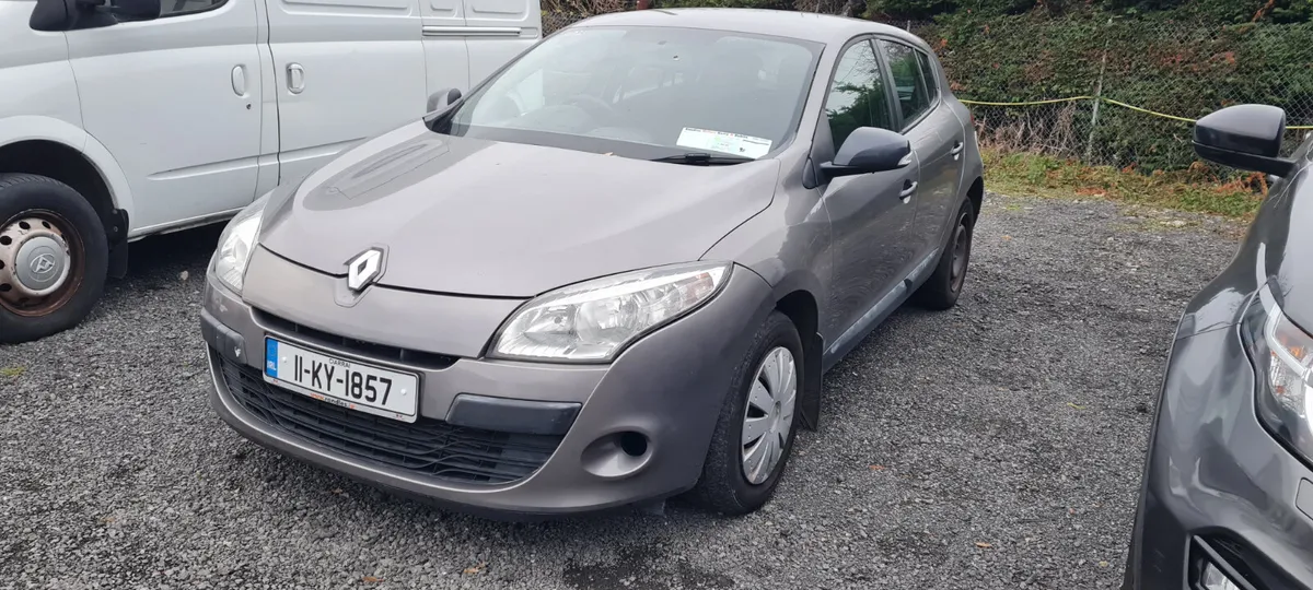 Renault Megane 2011 - Image 2