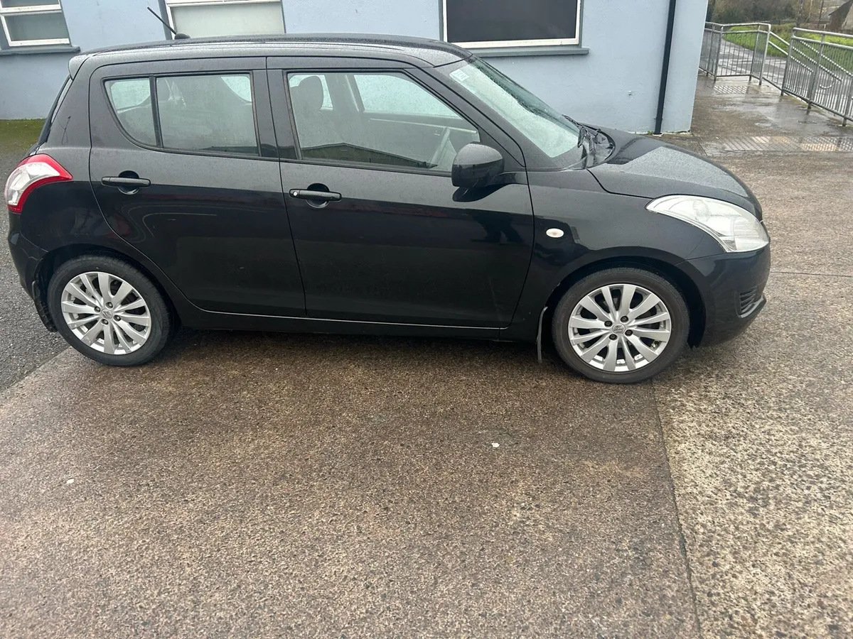 Suzuki Swift - Image 2