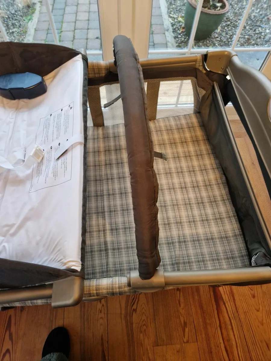 Graco Carry Cot - Image 2