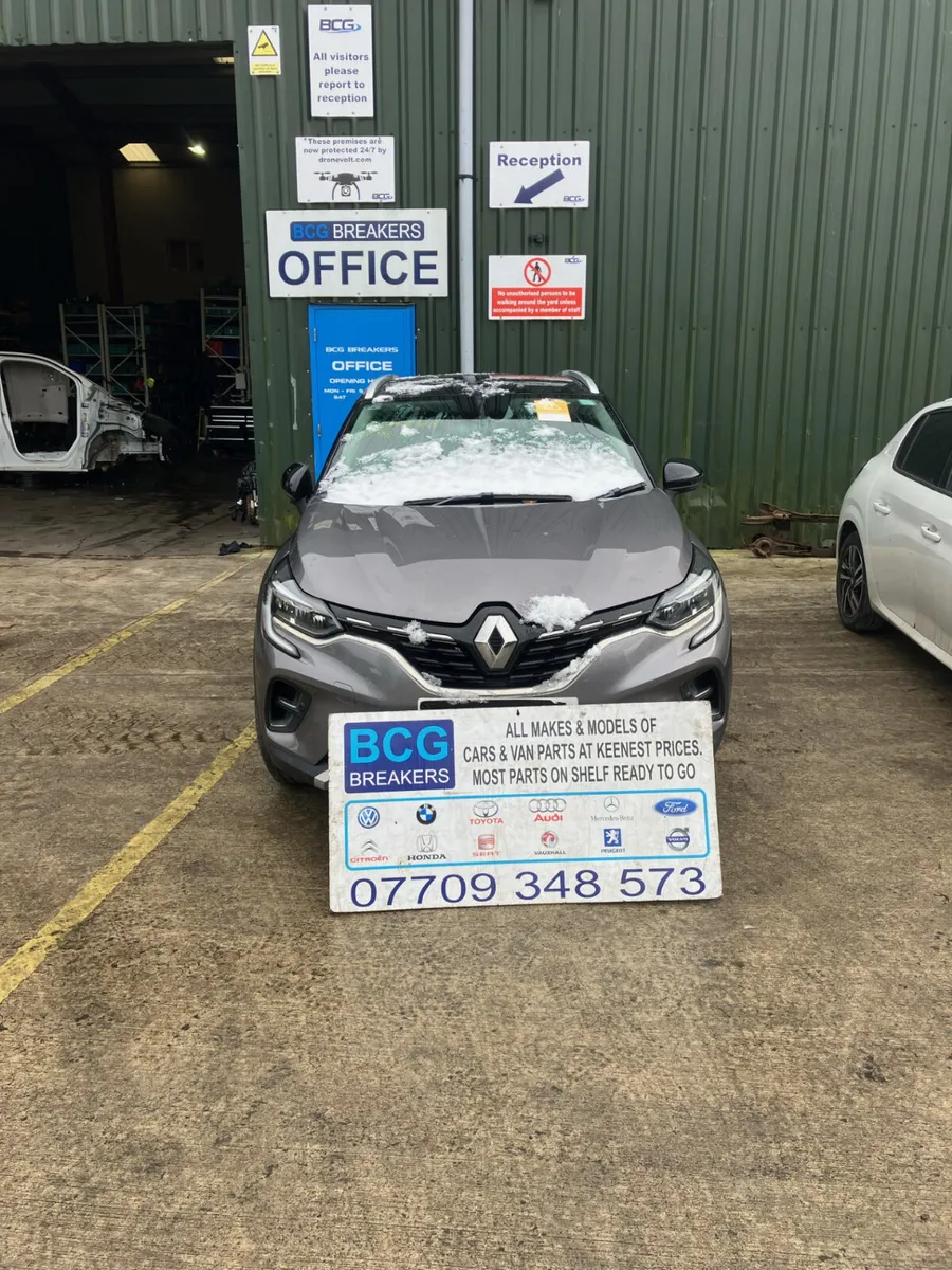 2023 renault captur parts breaking
