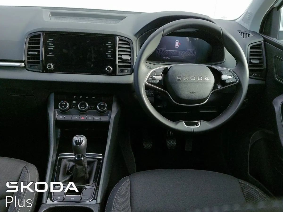 Skoda Karoq SELECTION 2.0TDI 115HP - Image 2