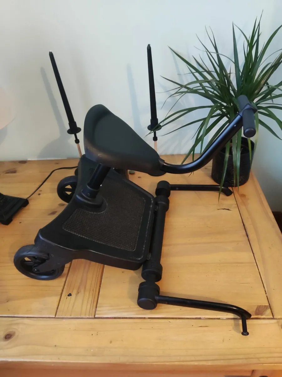 Buggy board with seat