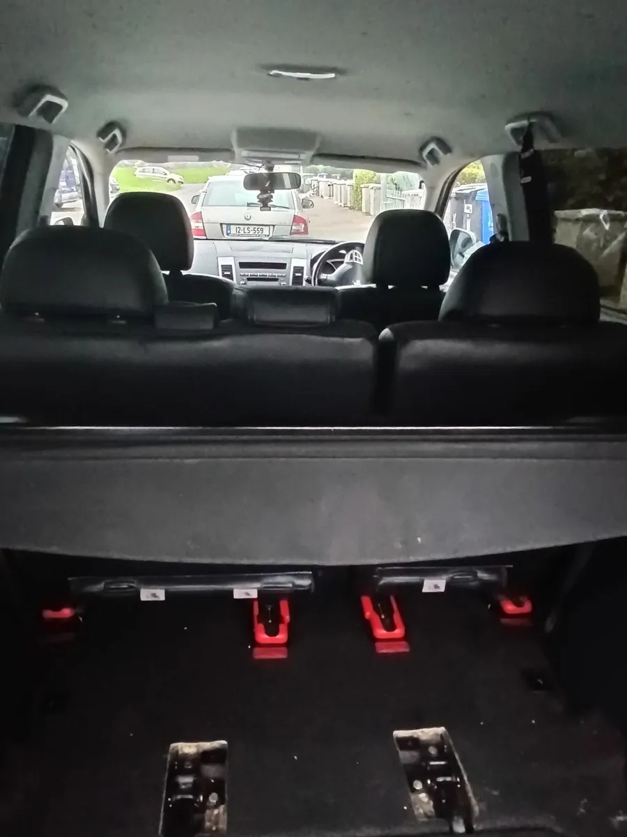 Peugeot 4007 2009 - Image 4