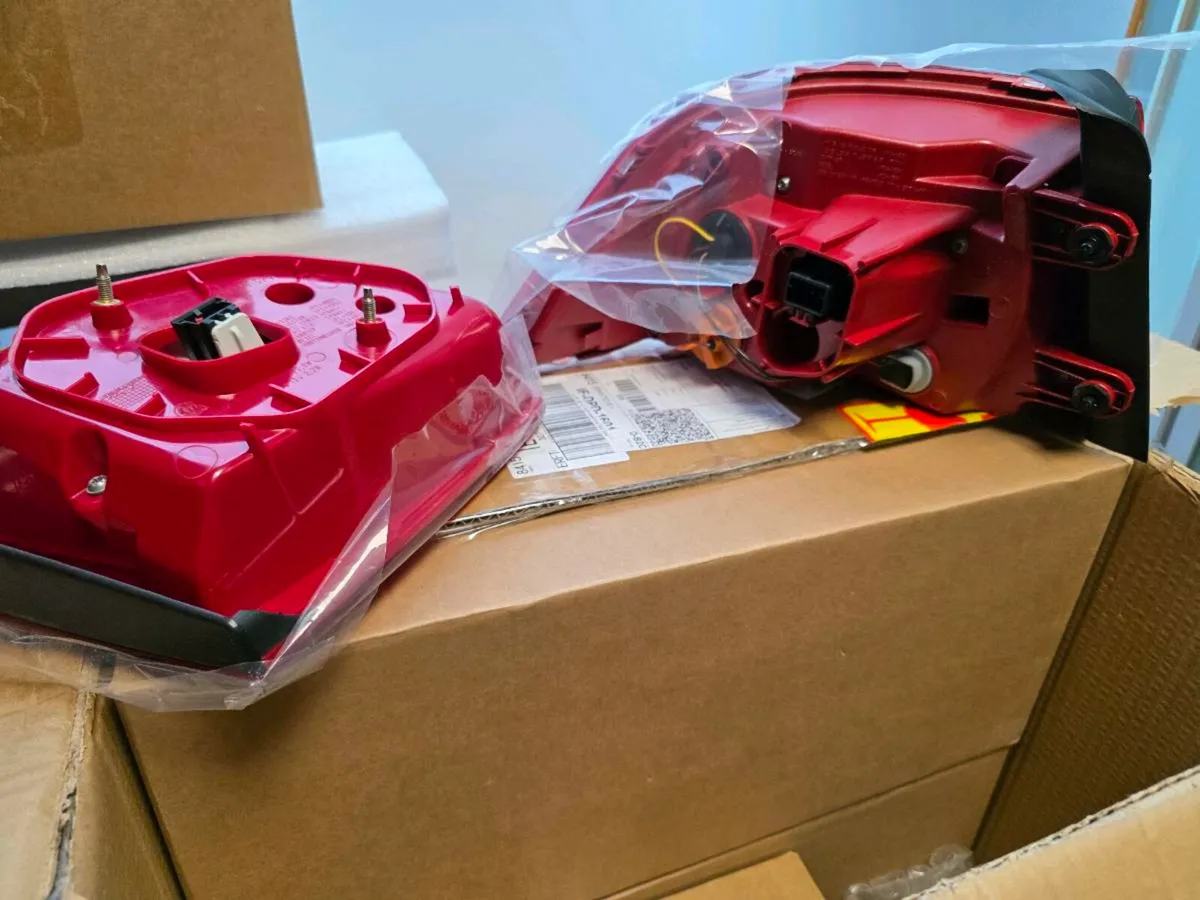 Passat B7 saloon LED tail lights - Image 2