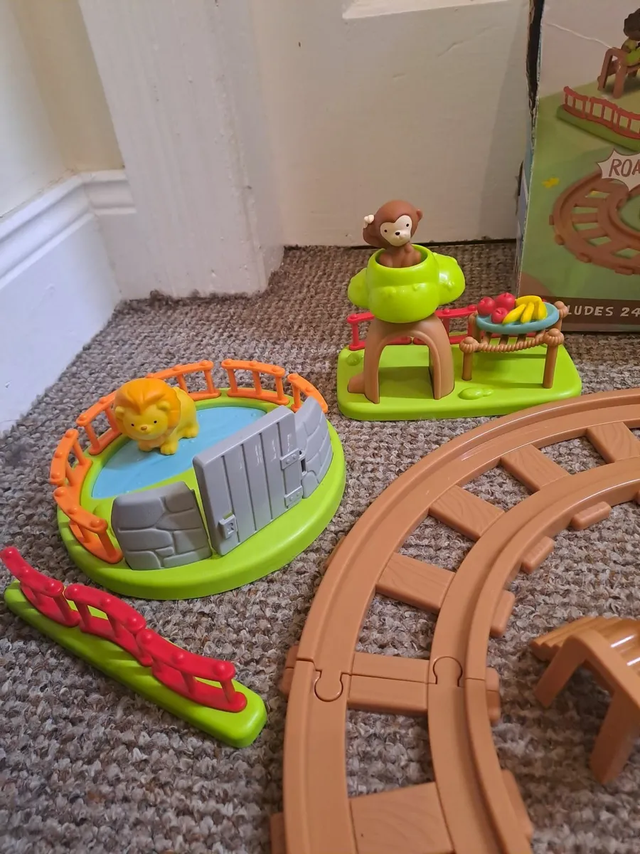 Tots Town Safari train - Image 2