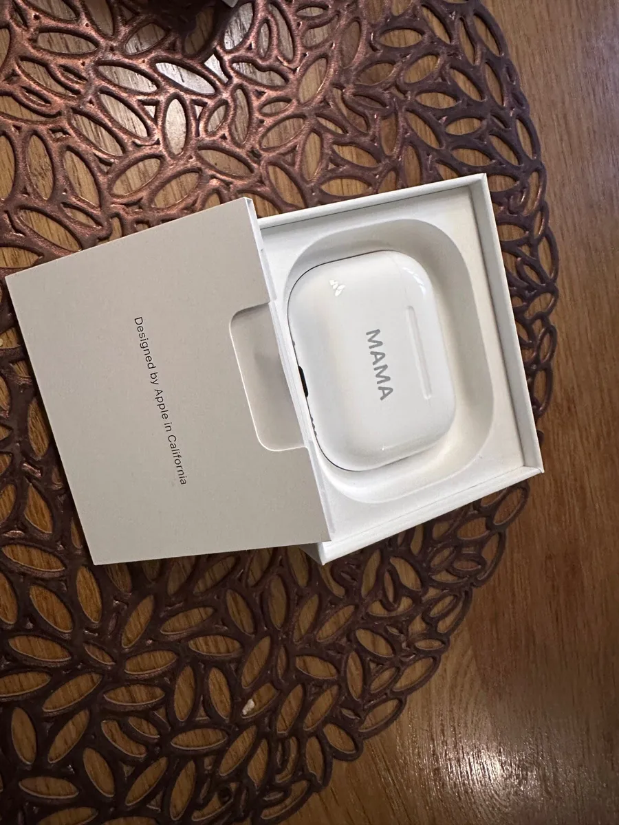 Apple AirPods Pro 3 brand new - Image 2