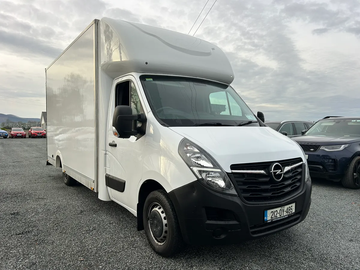 212 OPEL MOVANO 2.3 BOX VAN NEW DOE LOW KMS - Image 1