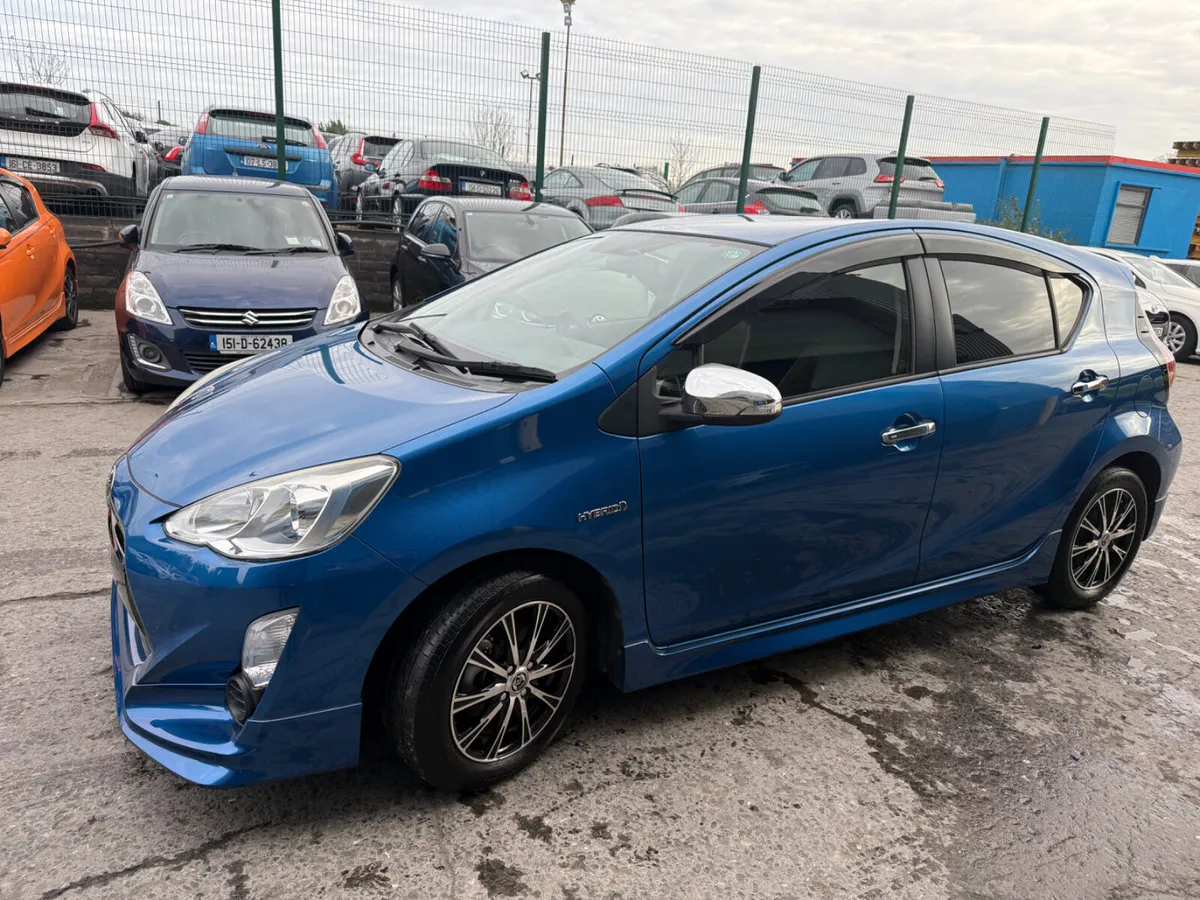 2015 Toyota Aqua Hybrid Automatic/Leather Spec - Image 3