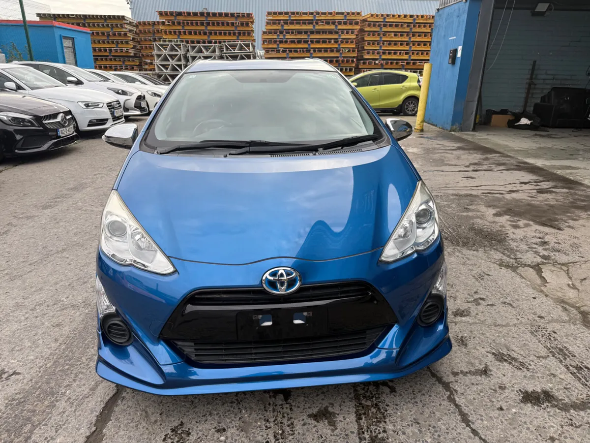 2015 Toyota Aqua Hybrid Automatic/Leather Spec - Image 2