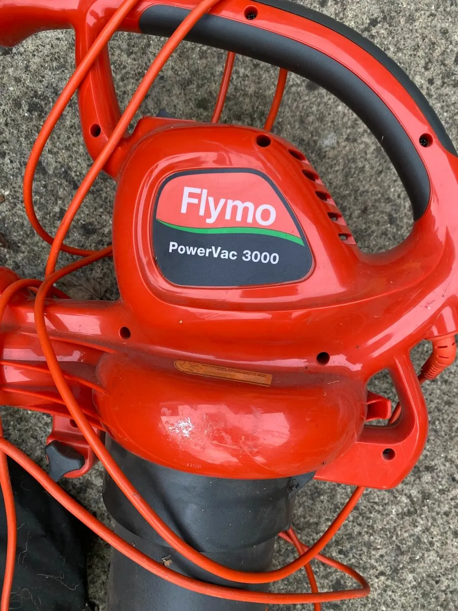 Flymo PowerVac 3000 - Image 1