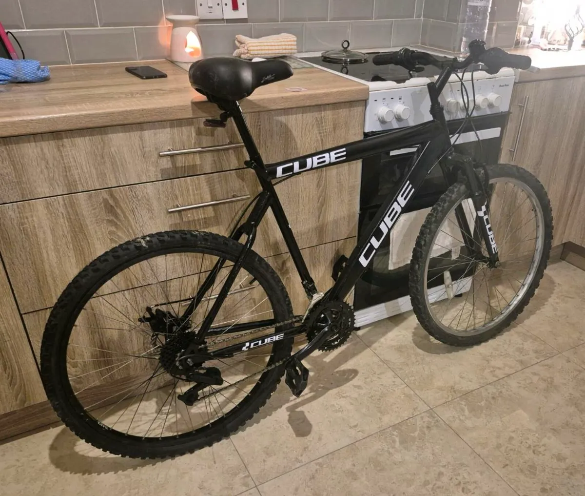 ADULTS CUBE  BIKE 20"FRAME FANTASTIC CONDITION.BRA - Image 3