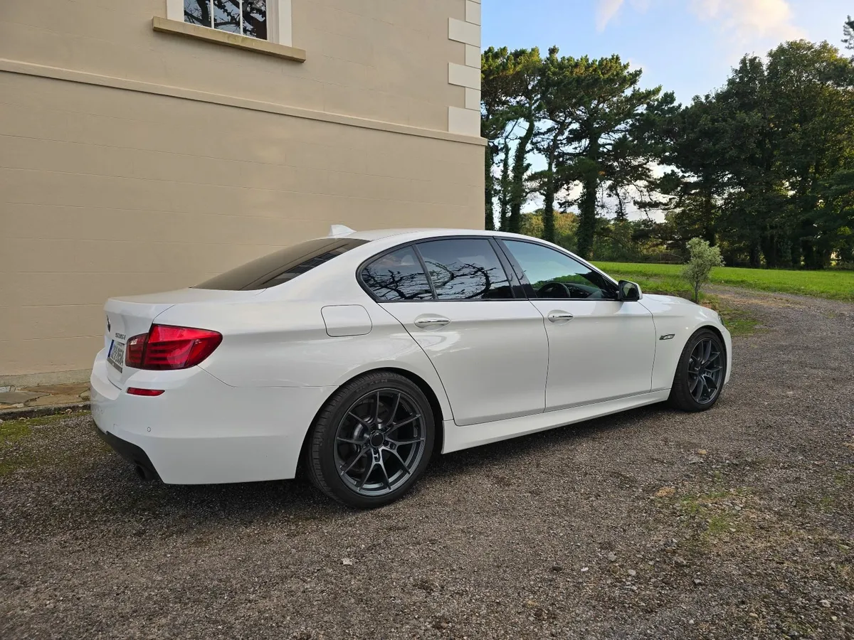 BMW 5-Series 2013 - Image 3