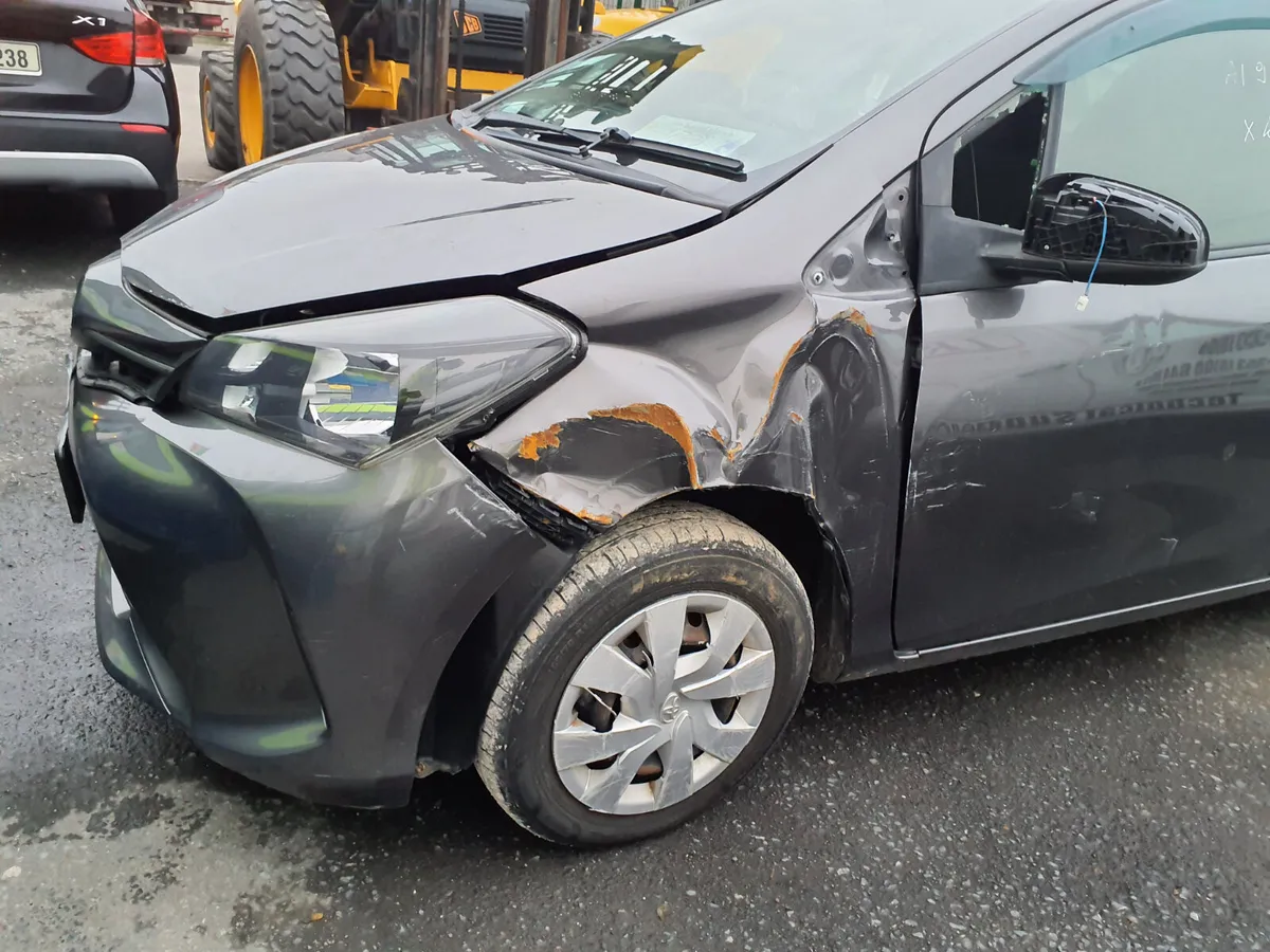 2016 Toyota Vitz - Image 2