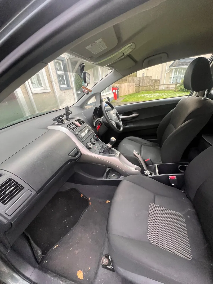 Toyota Auris 2007 - Image 3