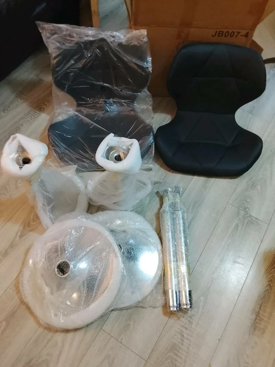 Bar stools set of 2 Brand new - Image 3