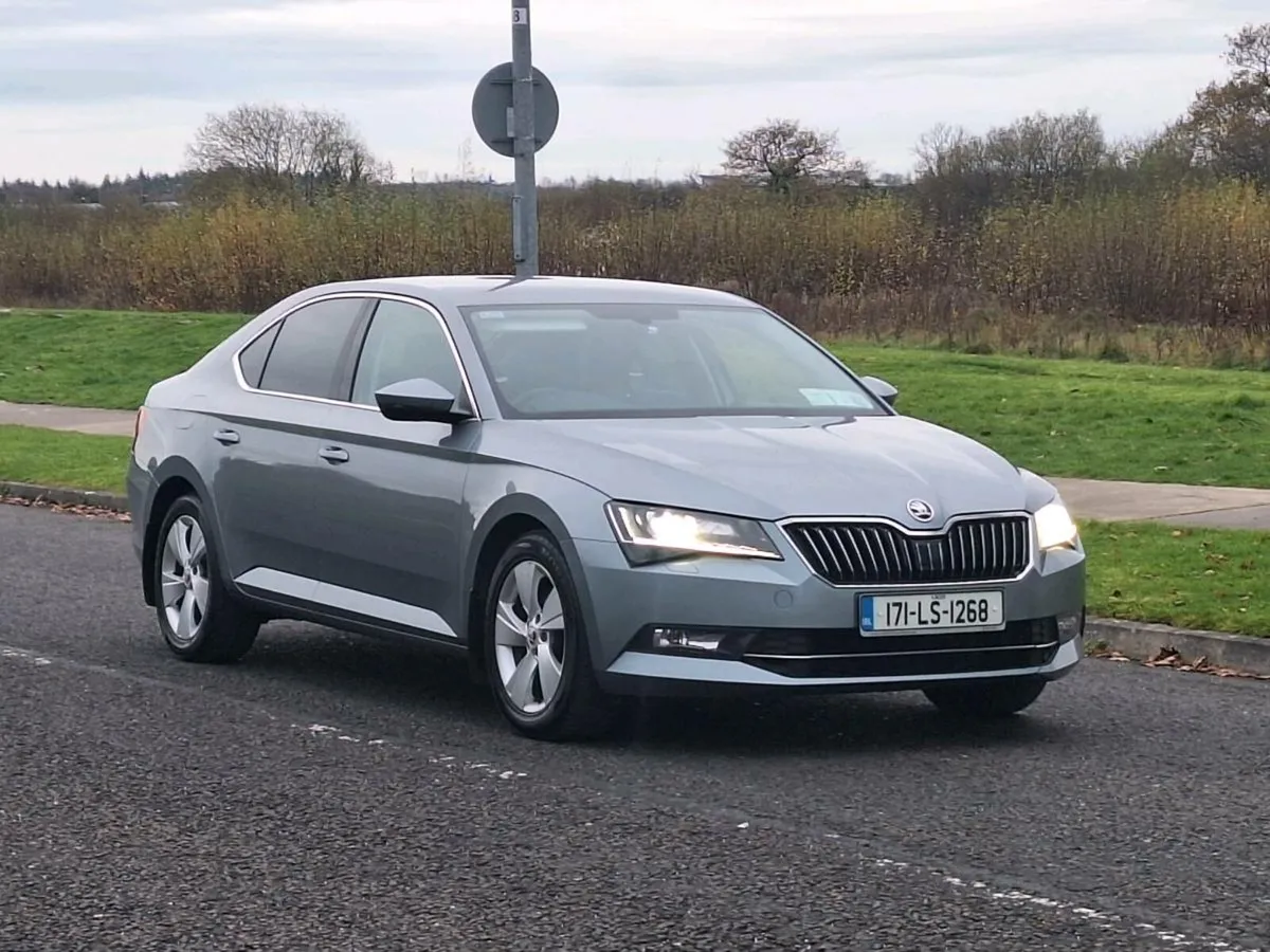 SKODA SUPERB 2.0 TDI • TOP SPEC • - Image 1