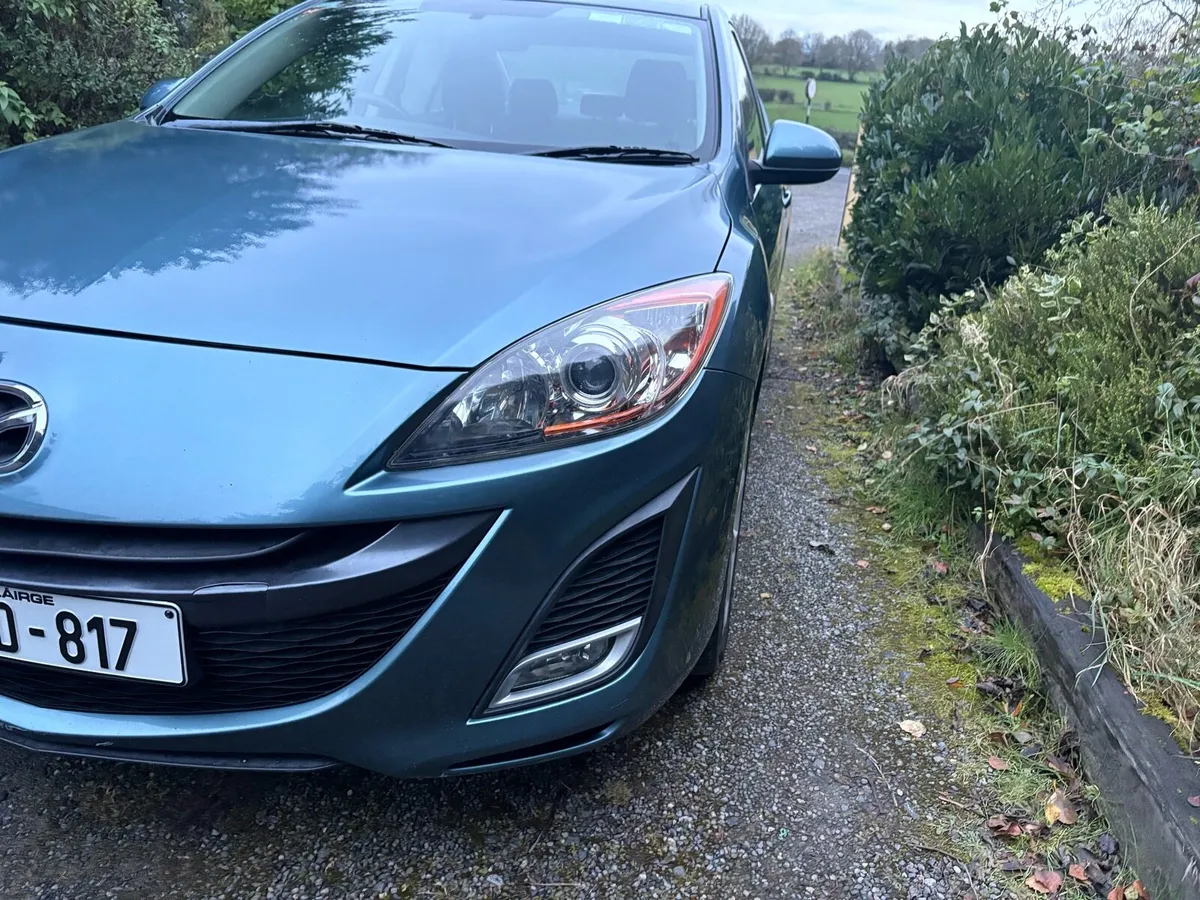 Mazda 3 2011 1.6 Diesel,low mileage new NCT - Image 4
