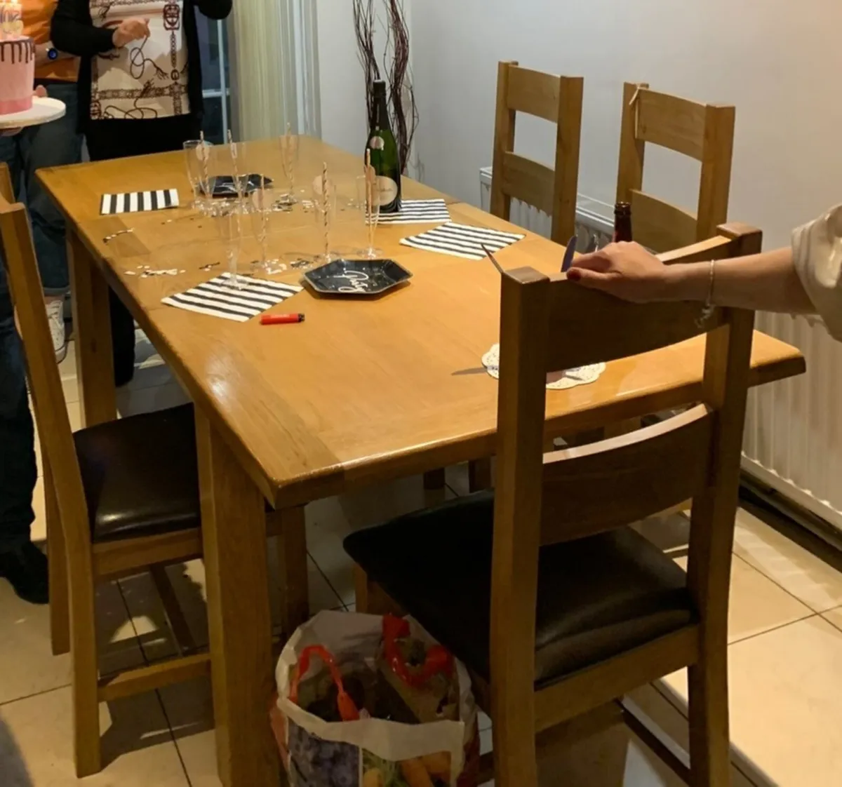 Kitchen Table and chairs - Image 1