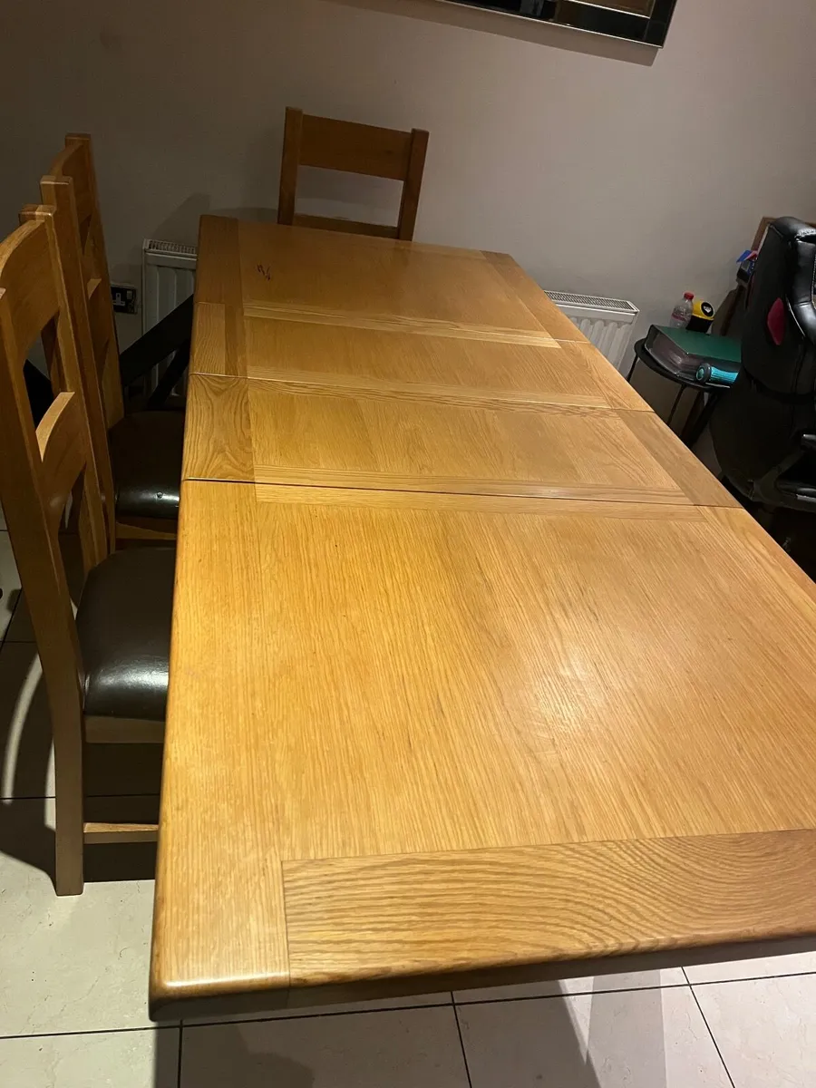 Kitchen Table and chairs - Image 3