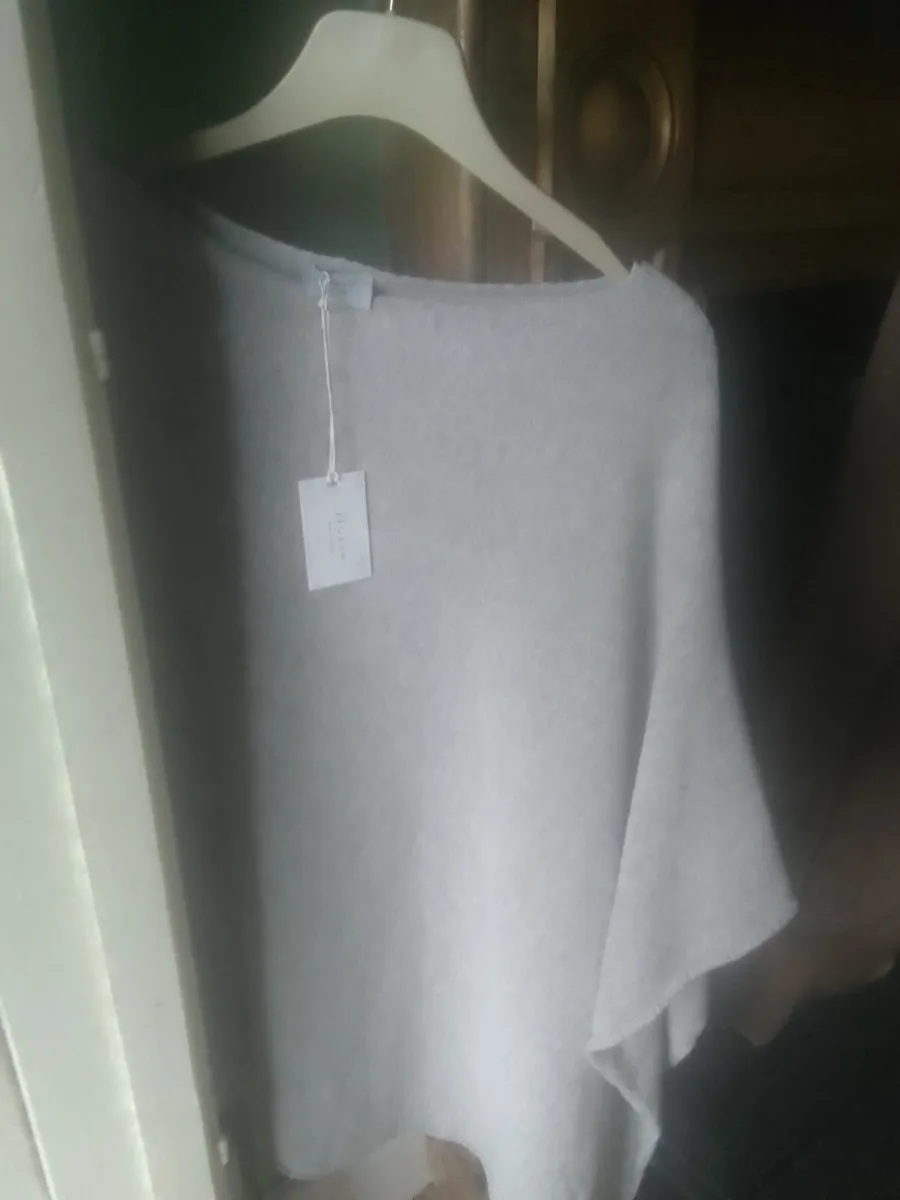 JIGSAW GREY CASHMERE & WOOL PONCHO NEW one size - Image 4