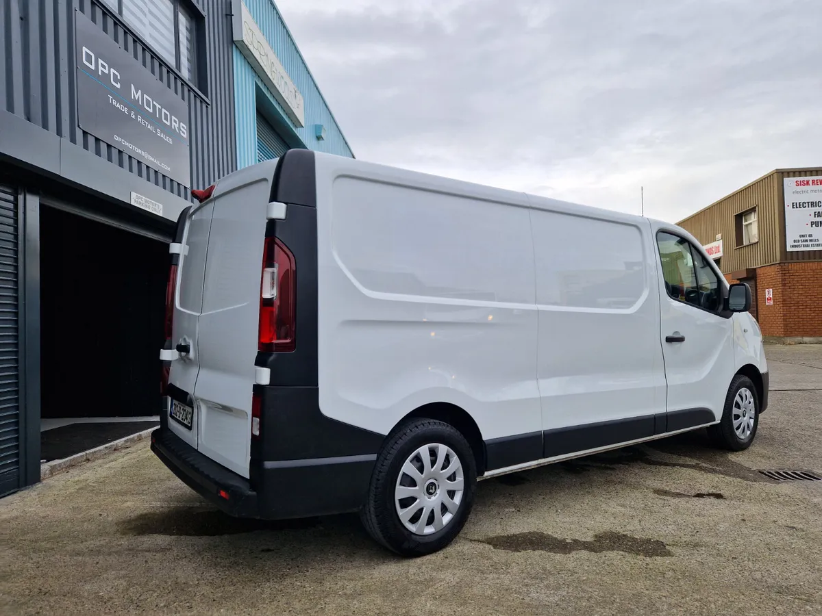 Renault Trafic 2.0L Business Plus - Image 3