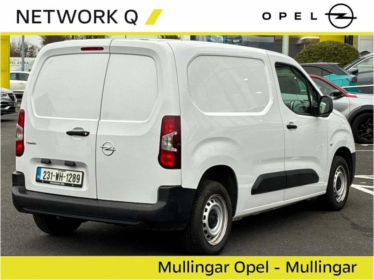 Opel Combo Komfort 1.5 L1 H1 100PS with Touchscree - Image 4