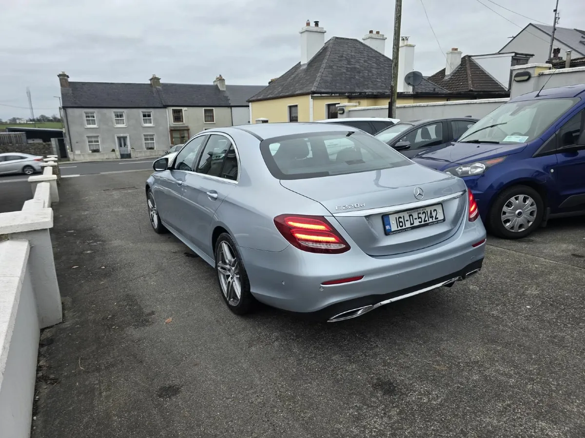 Mercedes-Benz E-Class 2016 - Image 4