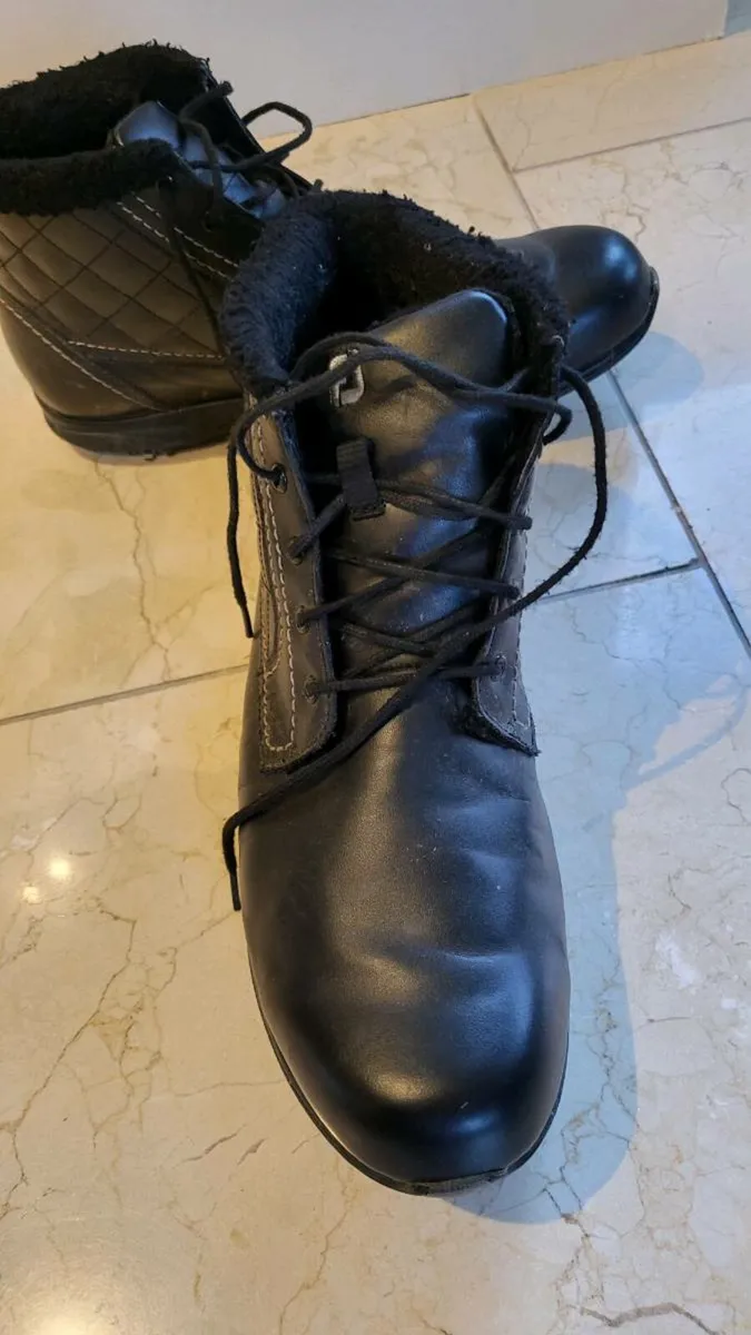 Ladies Footjoy golf boots - Image 1