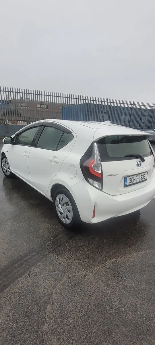 2020 Toyota Aqua. - Image 4