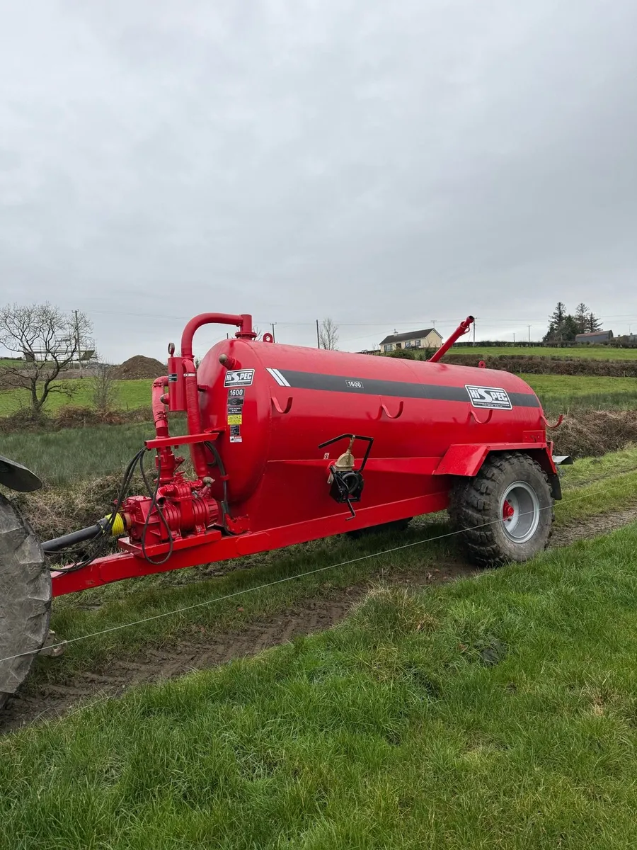 HiSpec 1600 tank with raingun - Image 1