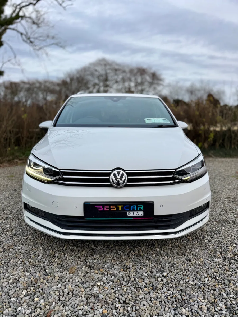2017 Volkswagen Touran Highline 7 Seater Automatic - Image 4