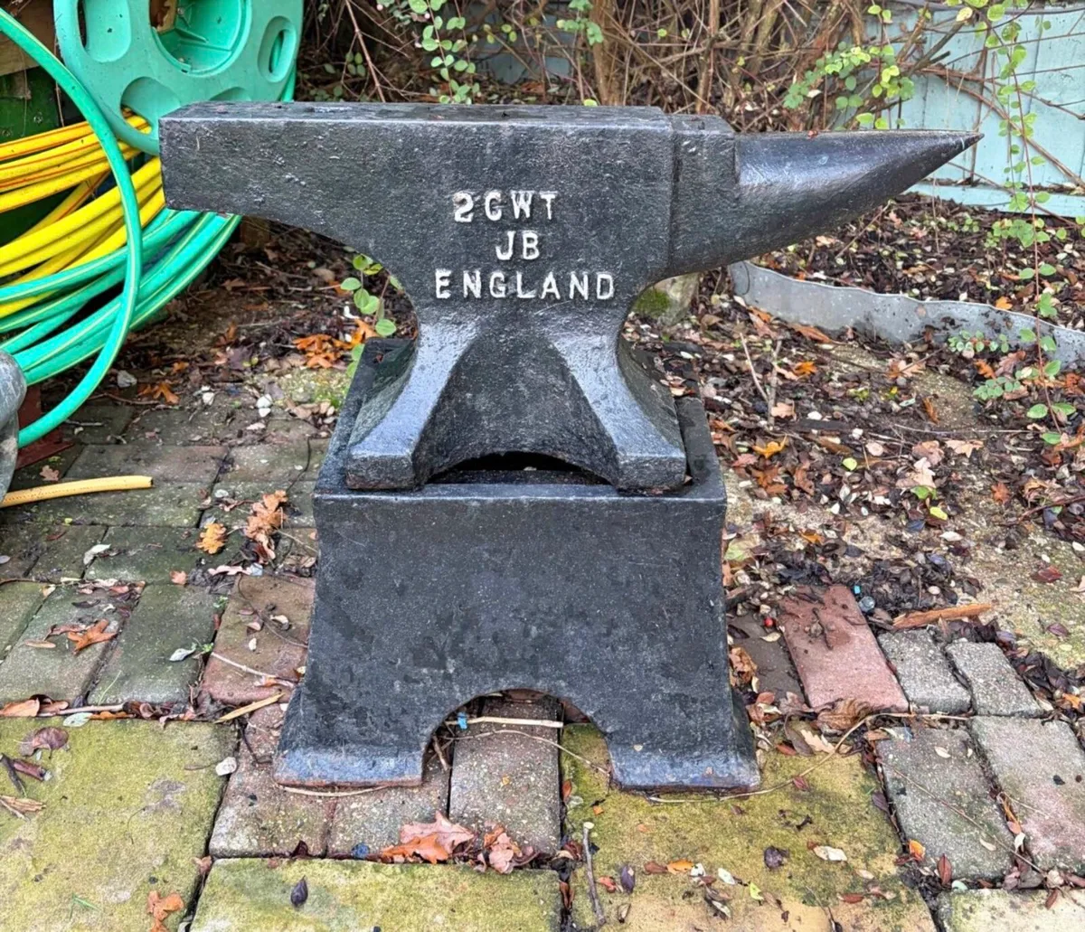 NEW old Stock 2 cwt Original  Brooks Factory stand - Image 1