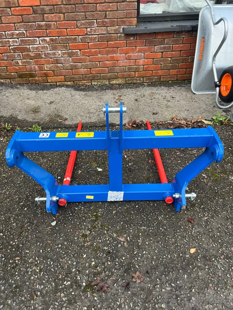UNIVERSAL BALE CARRIER - Image 2
