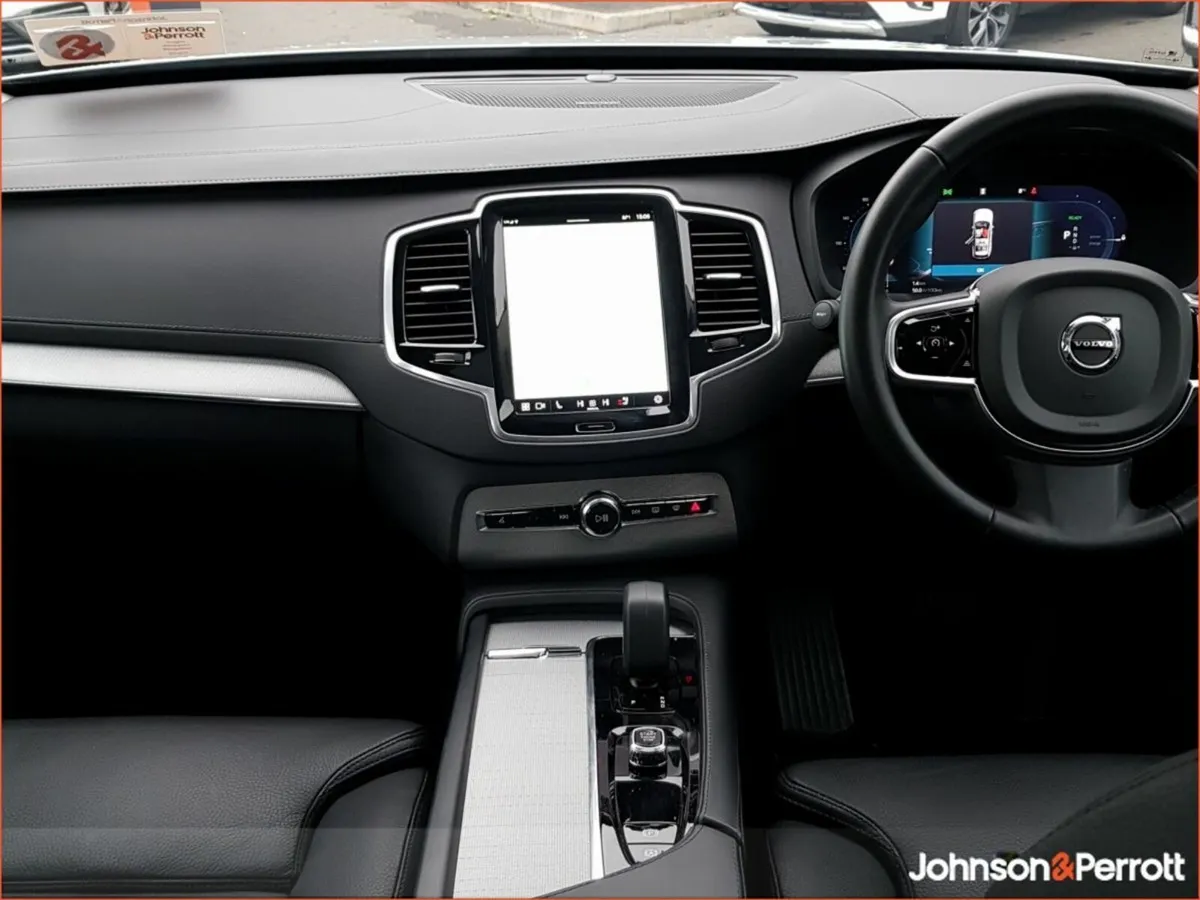 Volvo XC90 T8 PHEV 455hp Plus (Dark Theme) - Image 2