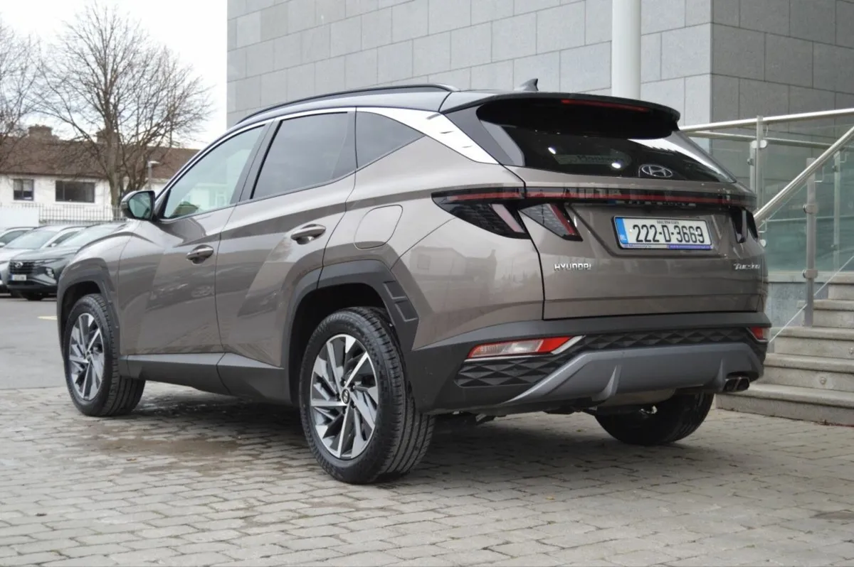Hyundai Tucson 2WD Executive Plus - - Image 4