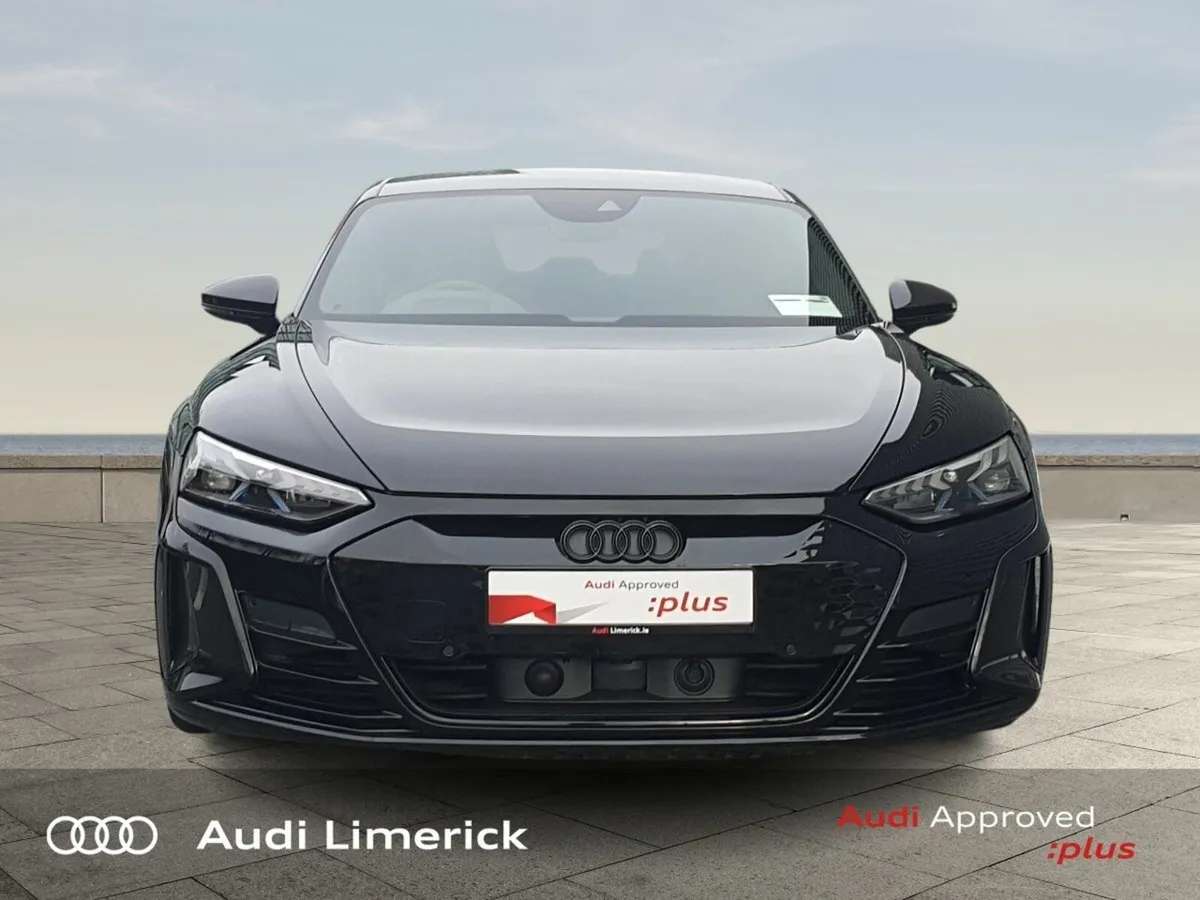 Audi RS e-tron GT + CARBON ROOF + FULL CARBON PACK - Image 2