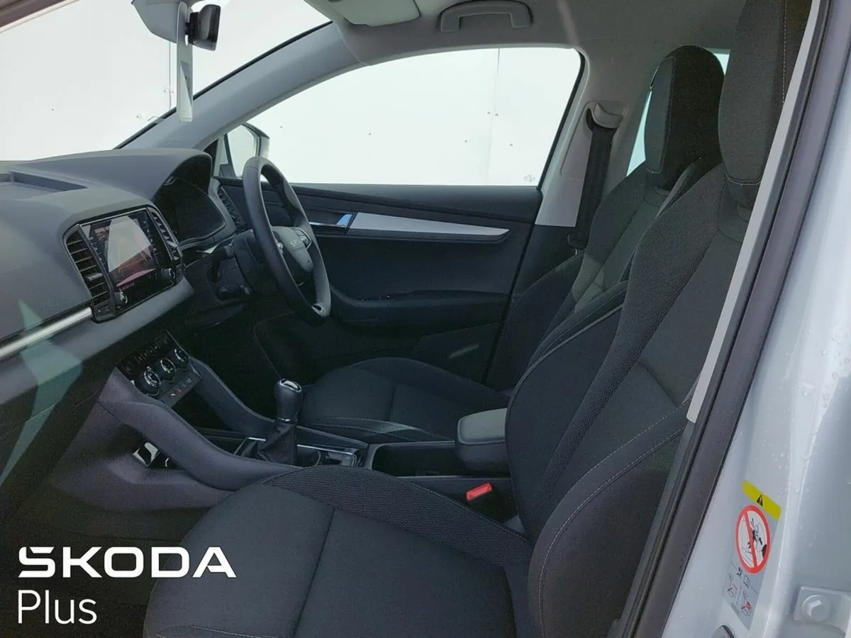 Skoda Karoq SELECTION 2.0TDI 115HP - Image 4