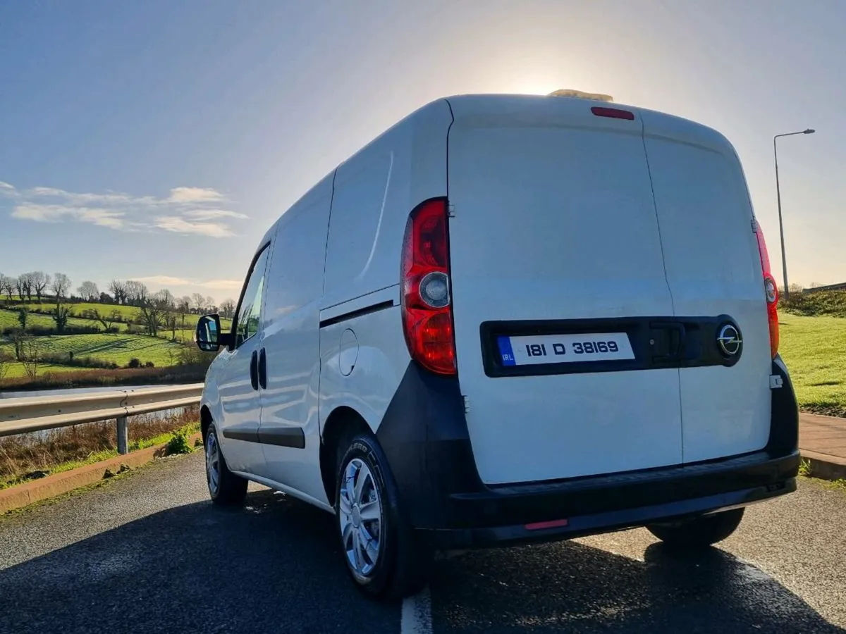 2018 Opel Combo - Image 4