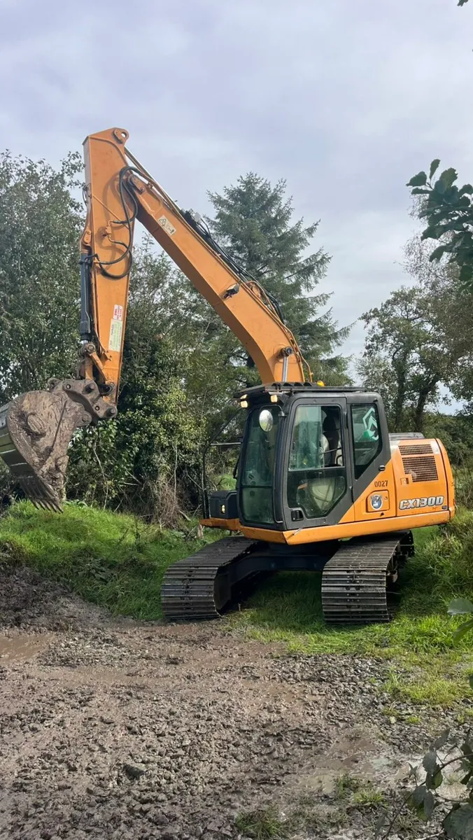 Digger services available - Image 1